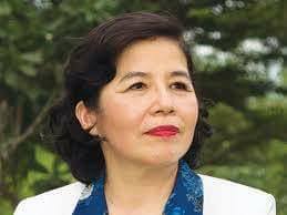 Quero oferecer-lhe minha fortuna e minha herança antes de morrer, porque estou muito doente agora, q