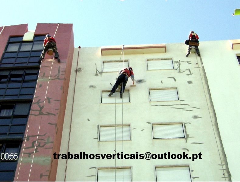 Reparações e Pintura de fachadas em Rapel