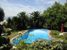 casa ferias, 8 quartos, piscina privada, sai a 10 euros pessoa noite