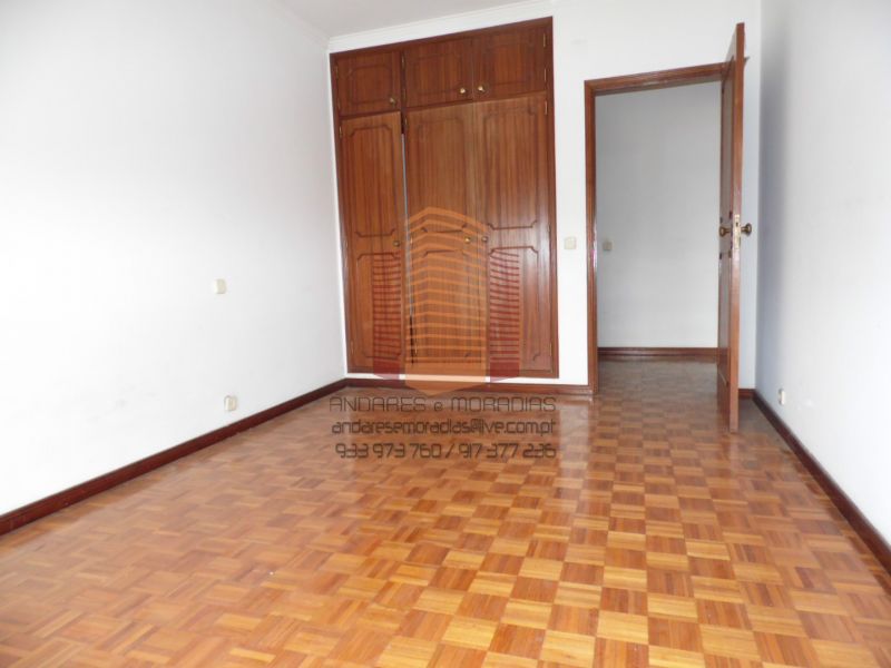 [1245F] T3 c/ piscina ao parque da lavandeira.