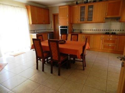 V3 isolada com piscina