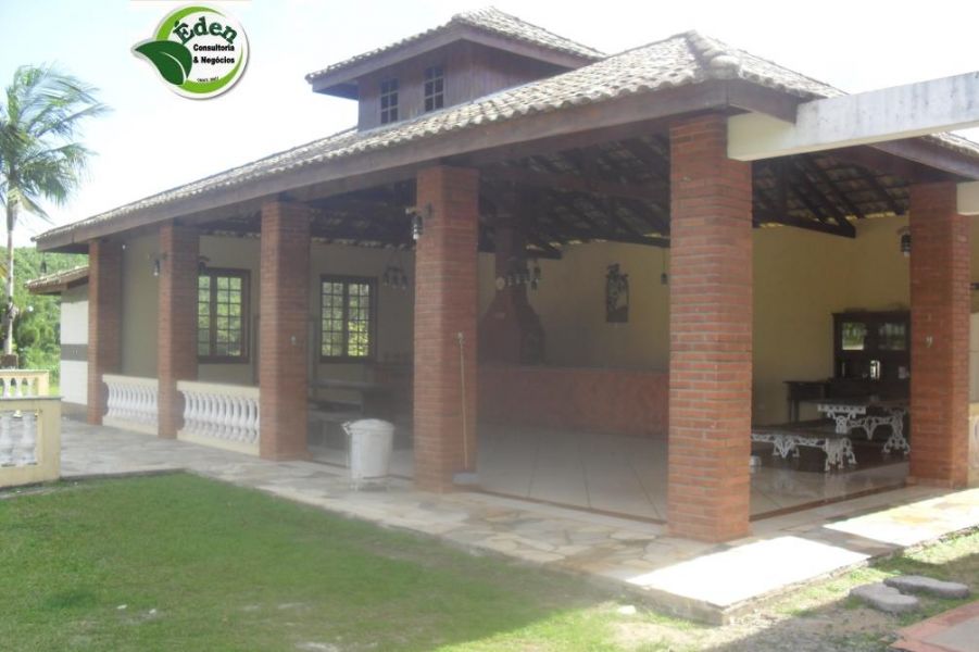 Fazenda pecuária e pupunha Vale do Ribeira, São Paulo, Brasil. 