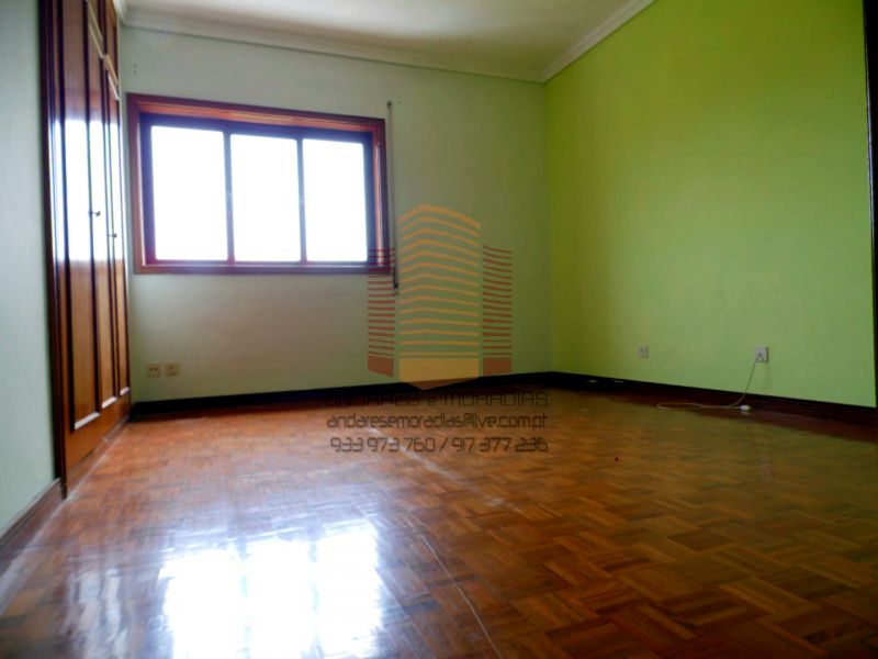[1278F] Espaçoso T2+1 em Olival – 100% financiado – retoma bancária