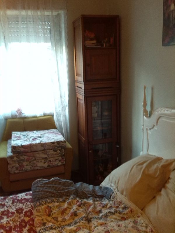 Quarto Cacem, muito bem mobilado a 5 minutos da estação