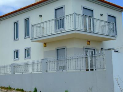 Vivenda Com Piscina Para Alugar