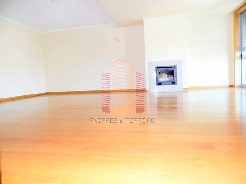 [6994] T3 espaçoso Quinta Das Corgas – Stº ovídeo