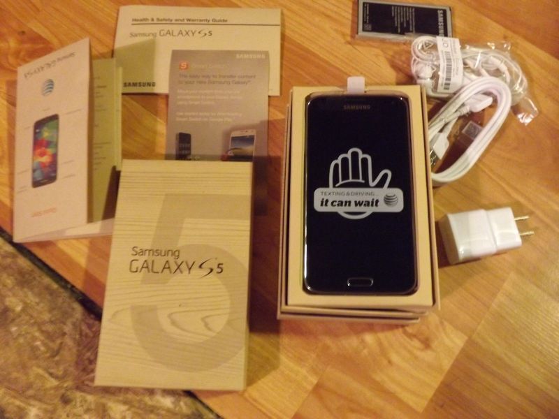 FOR SALE:Apple iPhone 5s 64gb