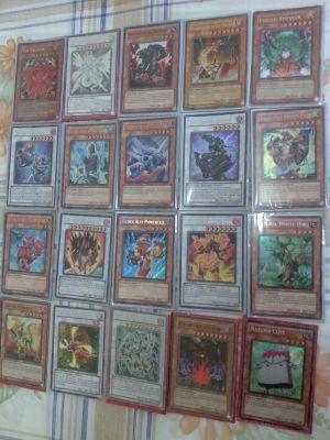 Vendo cartas yu-gi-oh todas verdadeiras