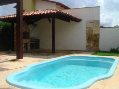 MORADIA PELO PREÇO DE UM APARTAMENTO