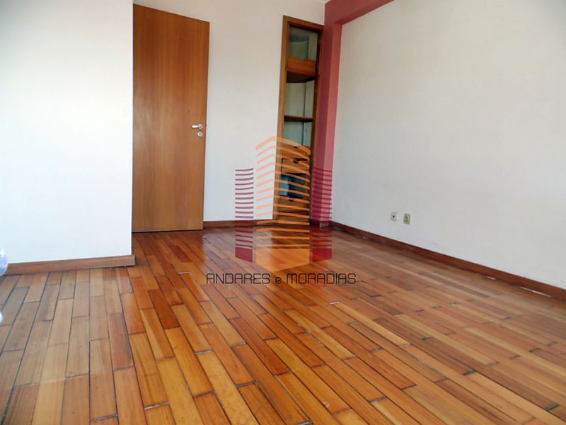 [1357f] T3 zona Stª Luzia, prx Montes Burgos e H. Prelada.