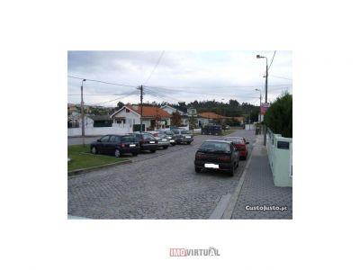 Moradia c/ terreno e café snack-bar (bom negocio)