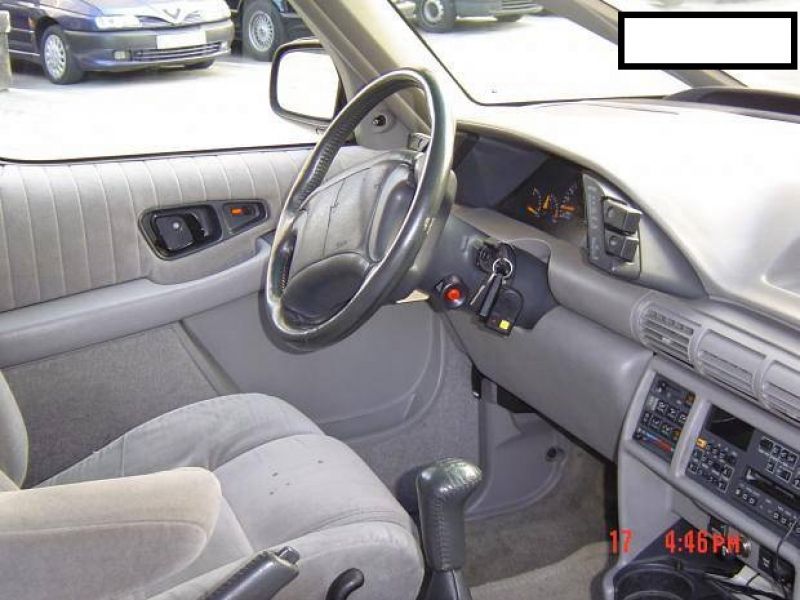 Monovulume 7 lugares pontiac 2.3 gasolina com 85000km nova tudo 