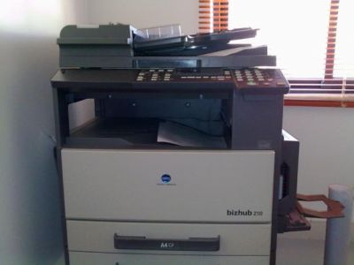 Fotocopiadora Konica Minolta Bizhub 210