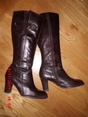 Botas da HERA para venda