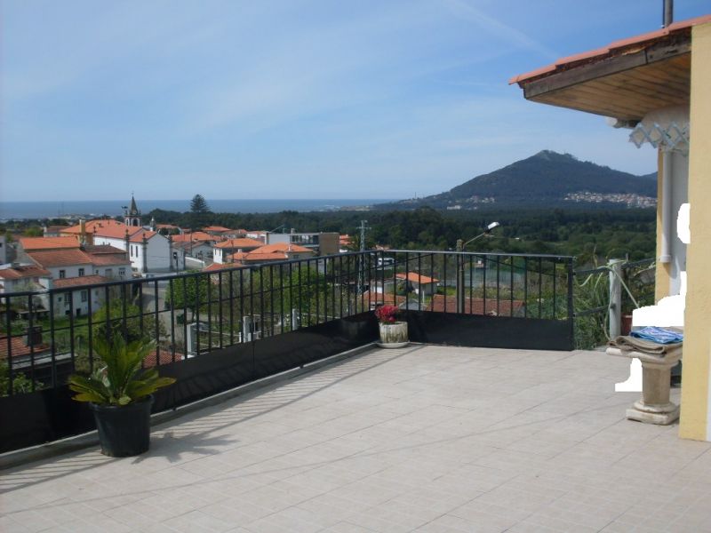 Excelente vivenda, V2, terraço vista mar, Moledo Minho