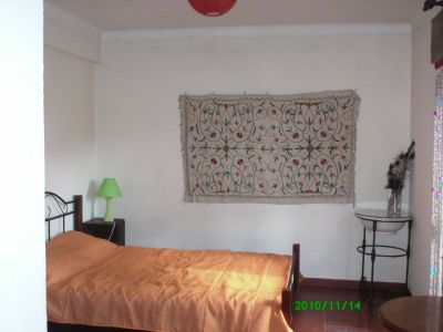 Moradia duplex T4 com lareira e jardim em Azeitão.