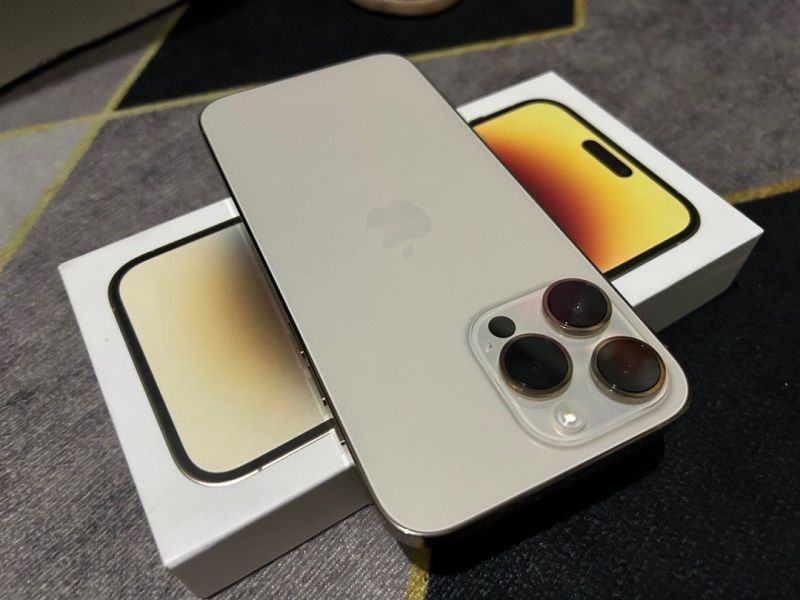 À VENDA:iPhone 14 pro máx 256gb