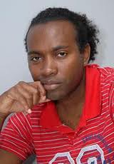 Quarto em Odivelas_ individual 190€ ou casal 250€-  925142248     