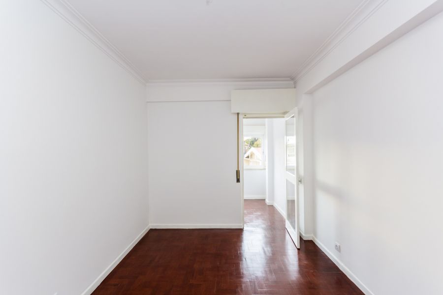 T1 a 500 metros da marginal, em Cascais, completamente remodelado , grande oportunidade