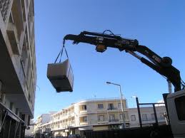 Empresa experiente no Ramo dos Transportes e Mudanças em todo o País apartir do Algarve.
