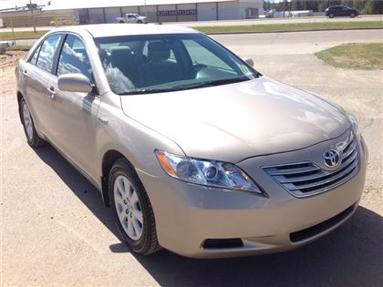 Toyota Camry HYBRID
