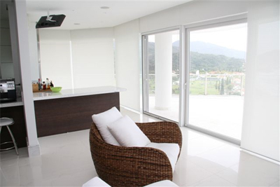 Lucon Caixilharia em Pvc Rehau / Kommerling