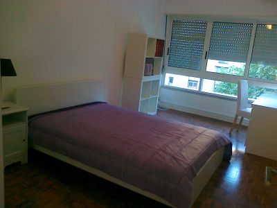 Aluga-se quarto mobilado em apartamento totalmente remodelado - 300€