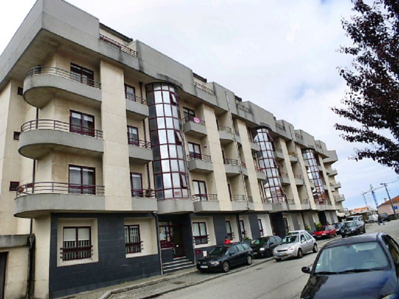 [6915] T2 ao Estádio do Canelas, prx A29- 100% Financiado