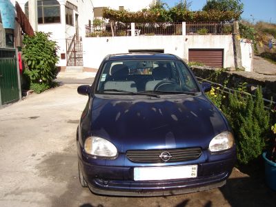 Vendo Opel Corsa B ECO 1000cc 12v, gasolina,5 lugares
