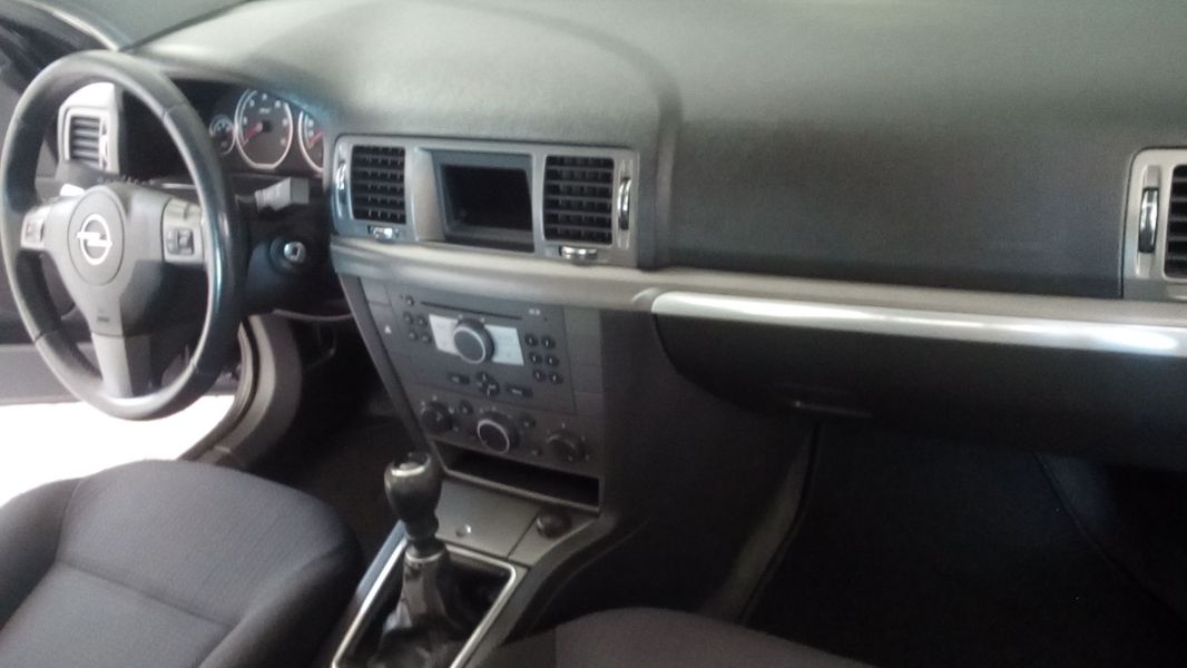 Opel Vectra C Confort 1.9 CDTI 120 CV