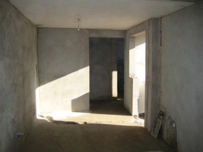 Moradia individual T3 com 200m2, páteo e garagem, como nova