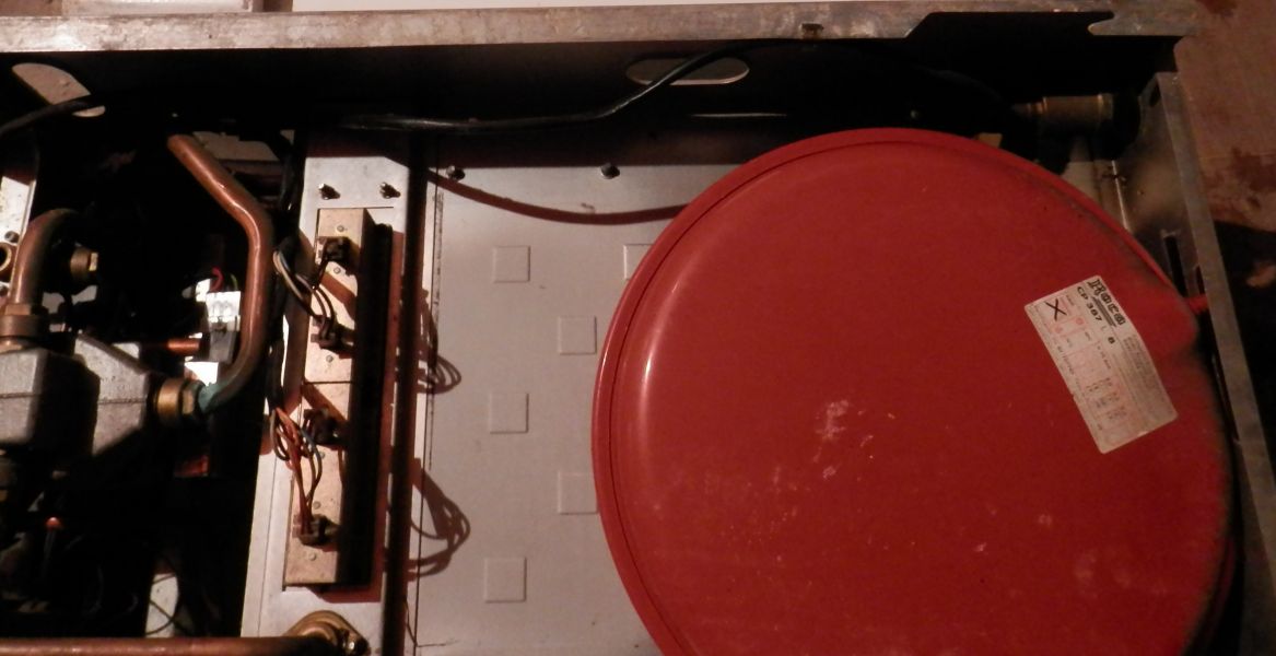 Caldeira Mural Roca + Esquentador Vulcano