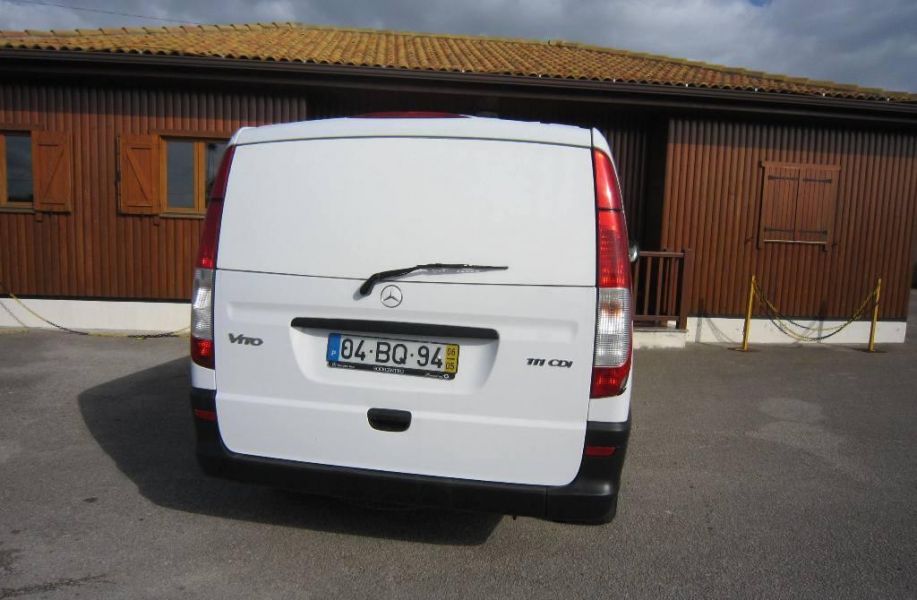  Mercedes-Benz Vito 111 CDI – Nacional com Livro de Revisões (109 cv)