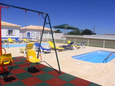 Vivenda com 6 quartos