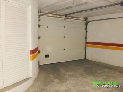 Vendo estacionamento coberto