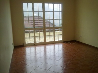 T2 - Moradia em Estreito de Câmara de Lobos 