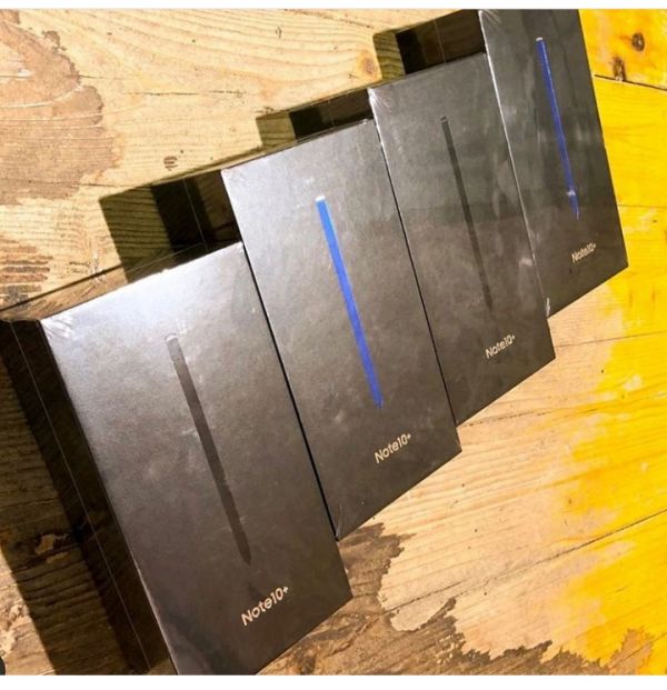 Apple iPhone 11 Pro €580 EUR Samsung Note 10 iPhone X €300 EUR iPhone XS