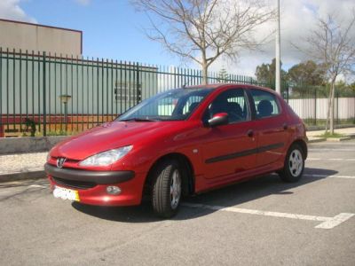 PEUGEOUT 206 