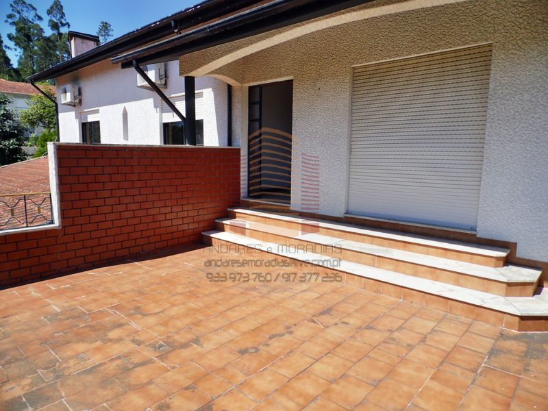 [1261F] Moradia T4 com terreno c/ 2030m2 – Retoma bancária