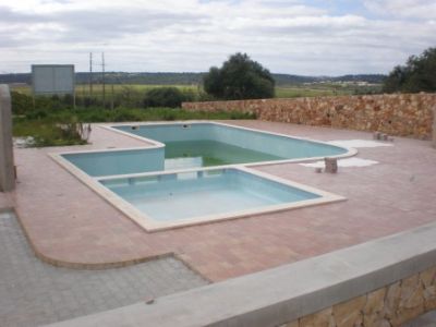 MORADIAS EM BANDA - ALGÔZ / REF :1320