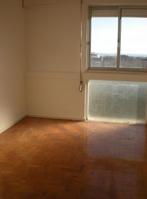 Apartamento de 4 Assoalhadas, com 100m2 na Parede