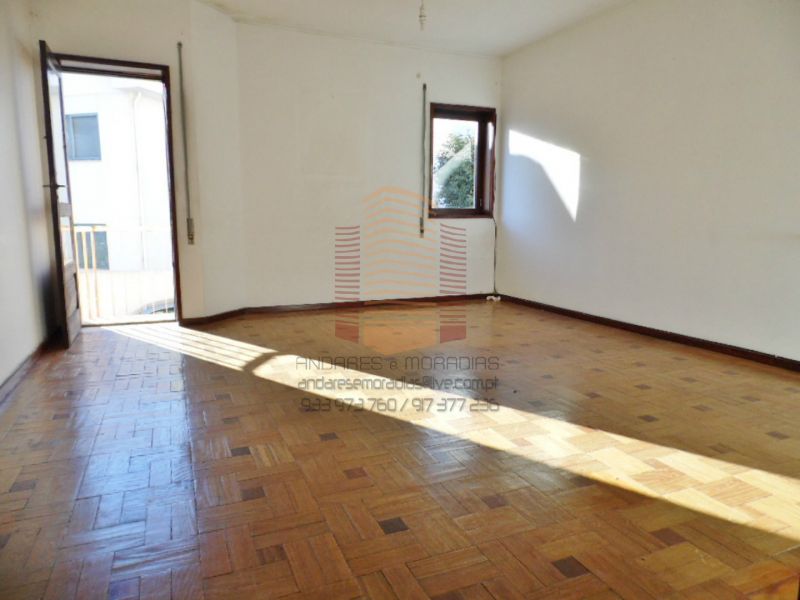 [1114F] moradia V2+1 junto a Santo Ovídeo 