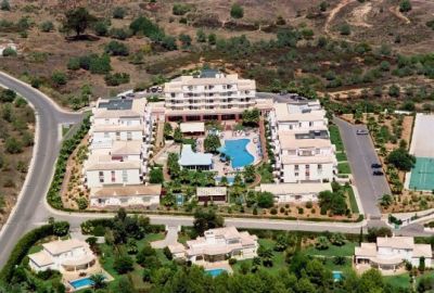 Vende-se Apartamento T1 em Condominio Fechado