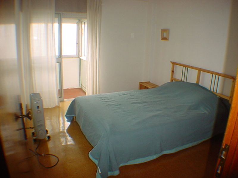 T2 mobilado, equipado, soalheiro, desafogado, zona calma e central de Carnaxide - € 550