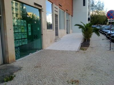 Vendo Imobiliária C/Loja de 50 Mts. Em Miraflores