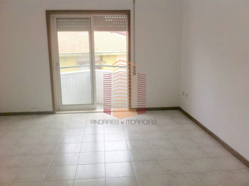 [7011] T2 próximo Parque da cidade – retoma bancária