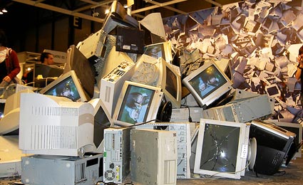 Recolha de Equipamentos Electrónicos e Sucata Informática