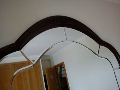 Mural em madeira raiz de nogueira