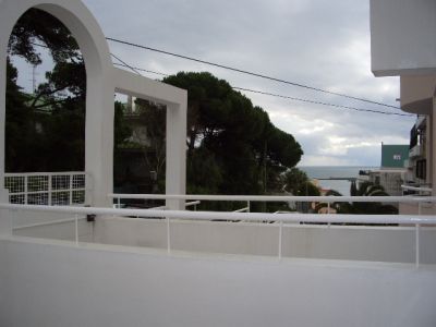 T2 em condomínio com piscina