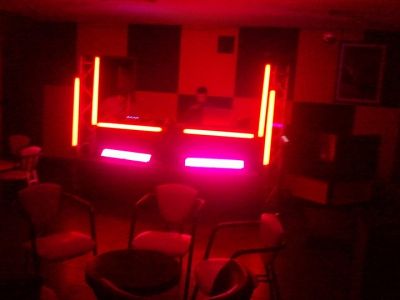 KARAOKE - VENDE-SE EMPRESA 